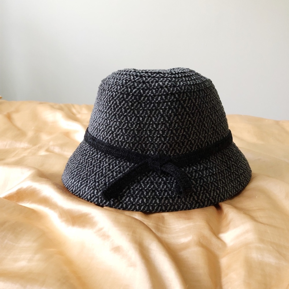 Fall/winter wool bucket/cloche hat!